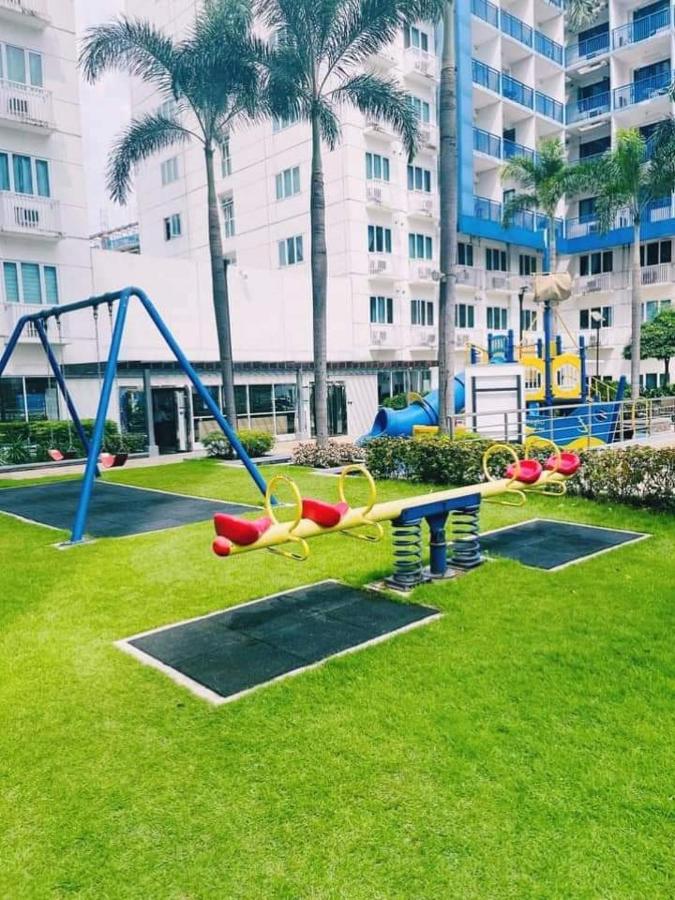باساي Rhm Sea Residences Condostaycation Moa,Smx المظهر الخارجي الصورة